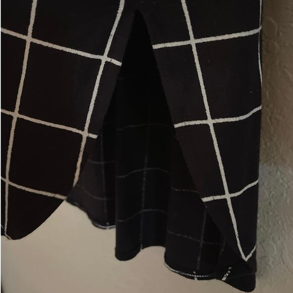 Black White Checked Tunic Top Womens Size XL Button Down Stretch Work Travel - Picture 6 of 15